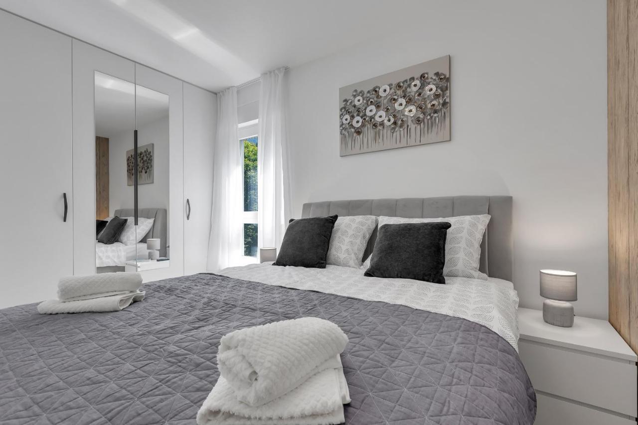 Apartment M&L Makarska Buitenkant foto